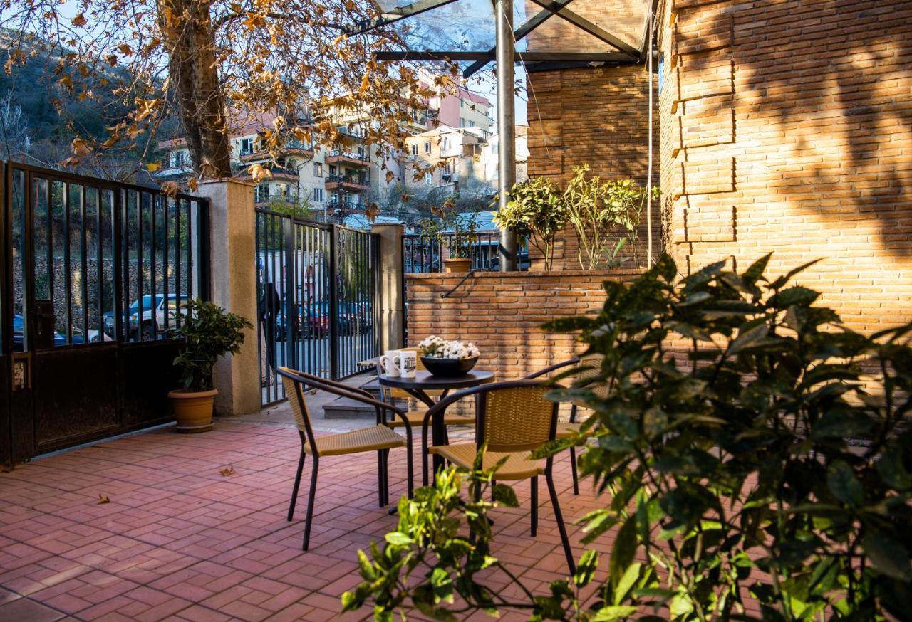 Sani Apart Hotel Tbilisi Ngoại thất bức ảnh